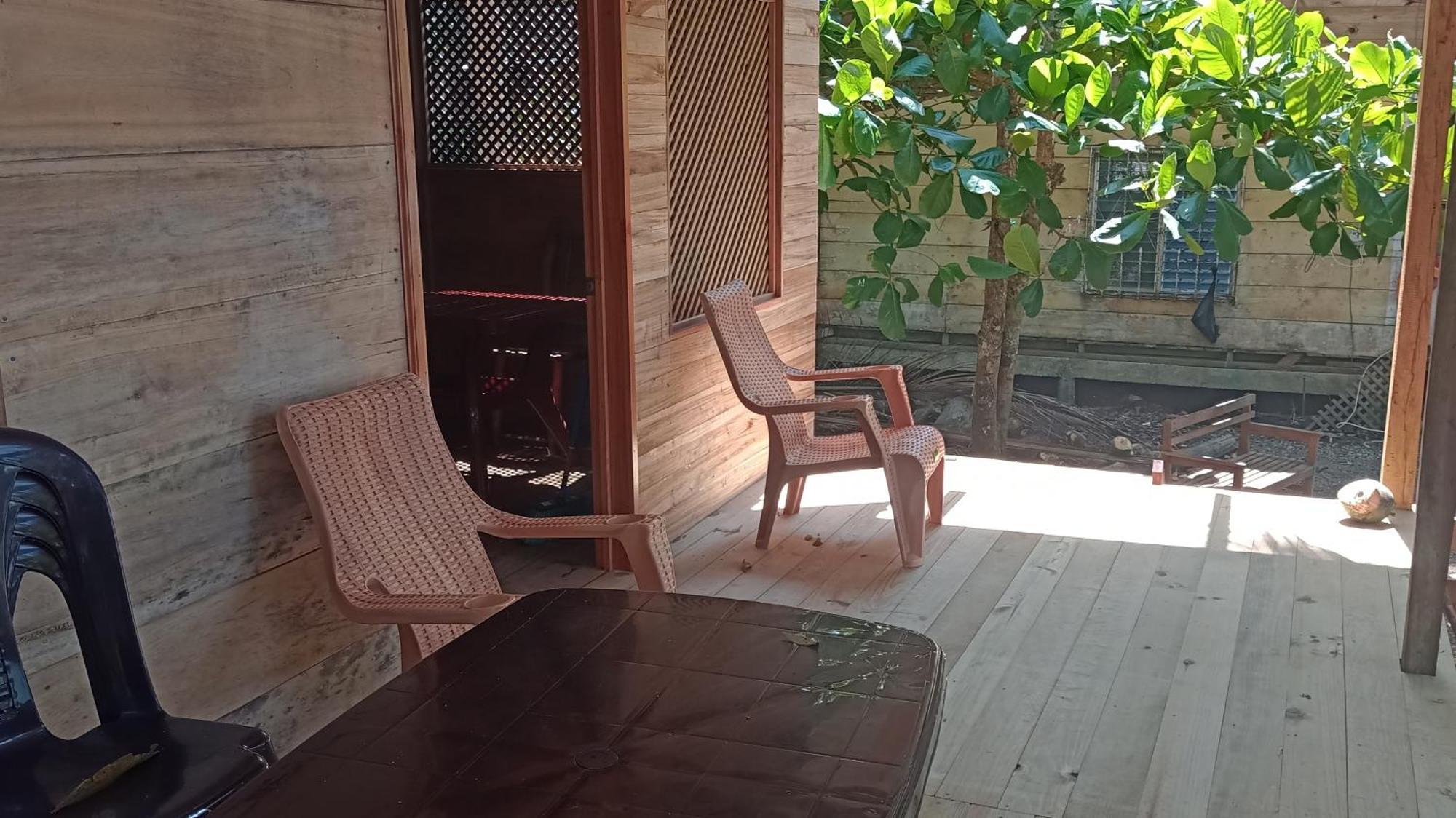 Casa Manati Hotel Livingston Exterior photo